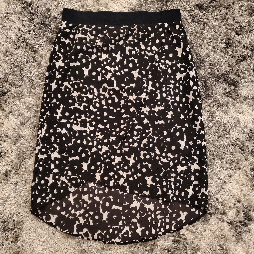 Cabi hi/low faux wrap skirt